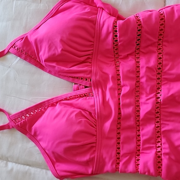 Hot Pink Swimsuit 🩱 - Picture 2 of 7